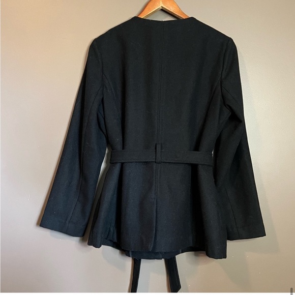 Gorgeous Flattering Banana republic Wool Pea Coat in Black - Picture 7 of 12